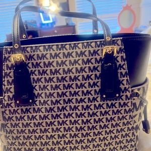 MK brand new purse